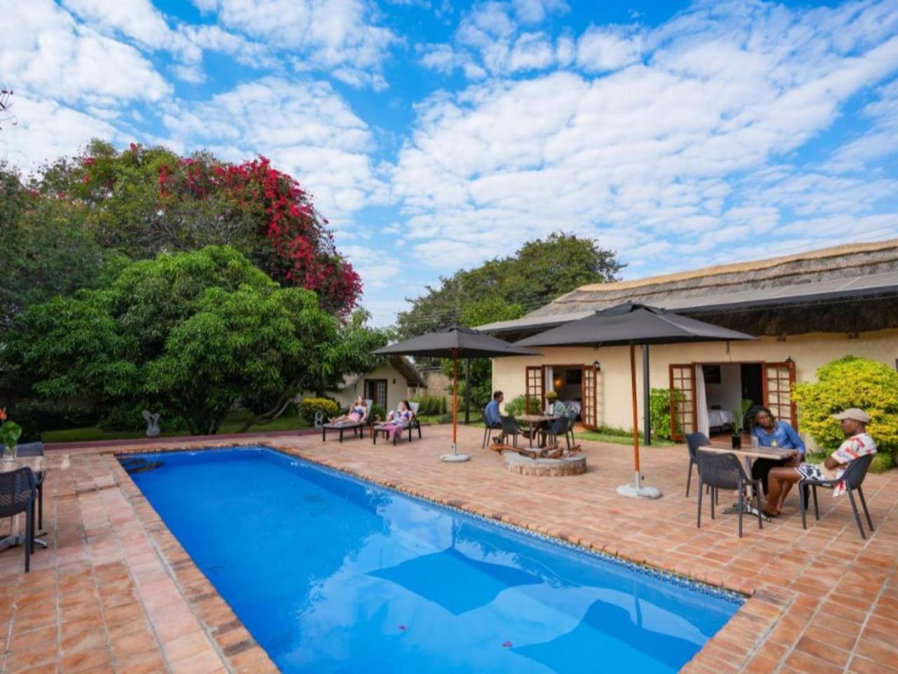 Bed and Breakfast The Little Outlook à Victoria Falls Extérieur photo
