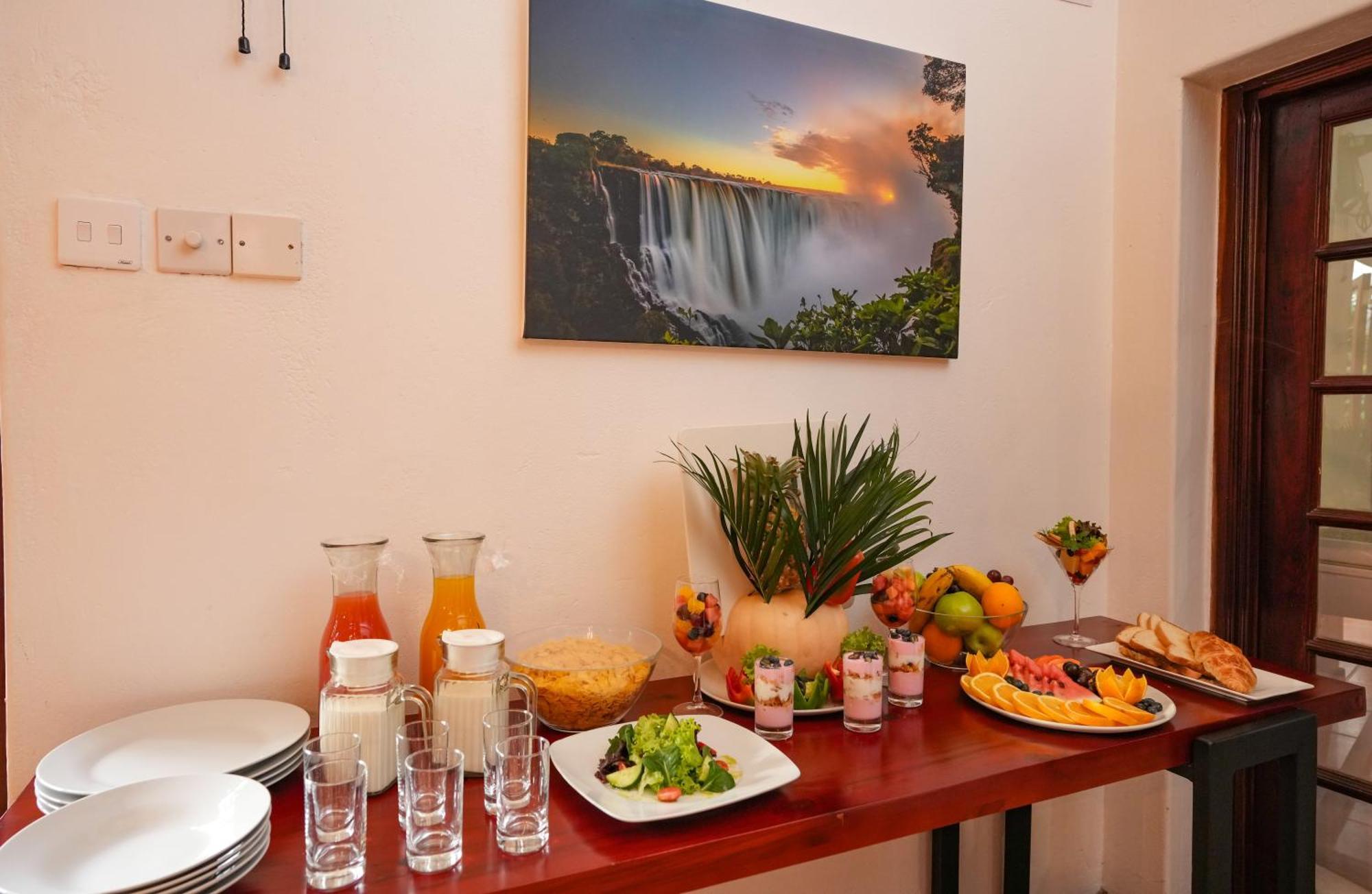 Bed and Breakfast The Little Outlook à Victoria Falls Extérieur photo